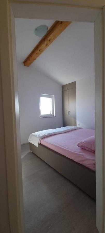 Apartmani Lanterna Krk Town Zewnętrze zdjęcie