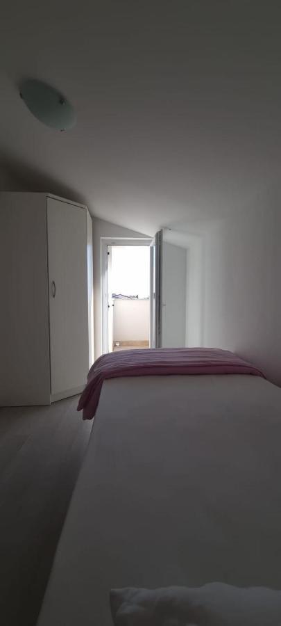 Apartmani Lanterna Krk Town Zewnętrze zdjęcie
